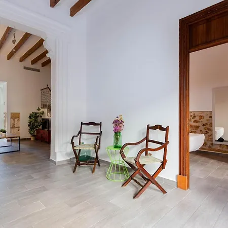 Yourhouse Jordi, Air Conditioned House With Private Pool