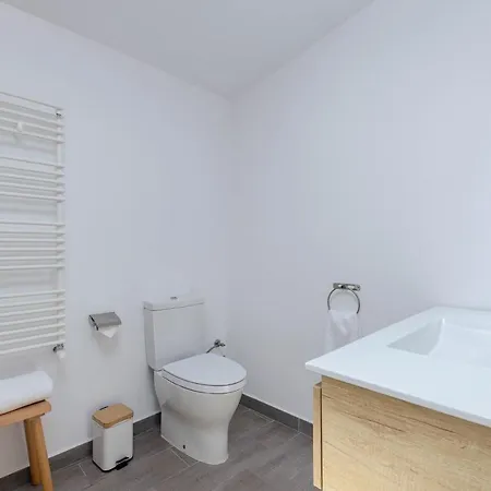 Yourhouse Jordi, Air Conditioned House With Private Pool * Muro
