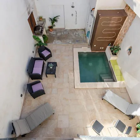 Yourhouse Jordi, Air Conditioned House With Private Pool Holiday home *
