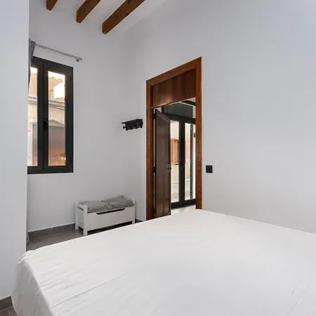 Yourhouse Jordi, Air Conditioned House With Private Pool Holiday home *
