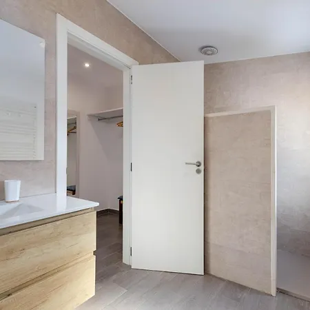 Yourhouse Jordi, Air Conditioned House With Private Pool Holiday home Muro