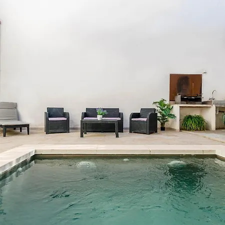 Yourhouse Jordi, Air Conditioned House With Private Pool Holiday home Muro