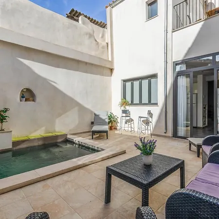 Сasa de vacaciones Yourhouse Jordi, Air Conditioned House With Private Pool *